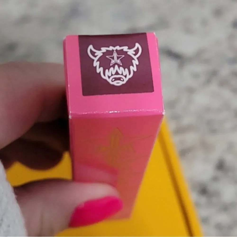 Jeffree Star Velour Liquid Lipstick Yak- NEW